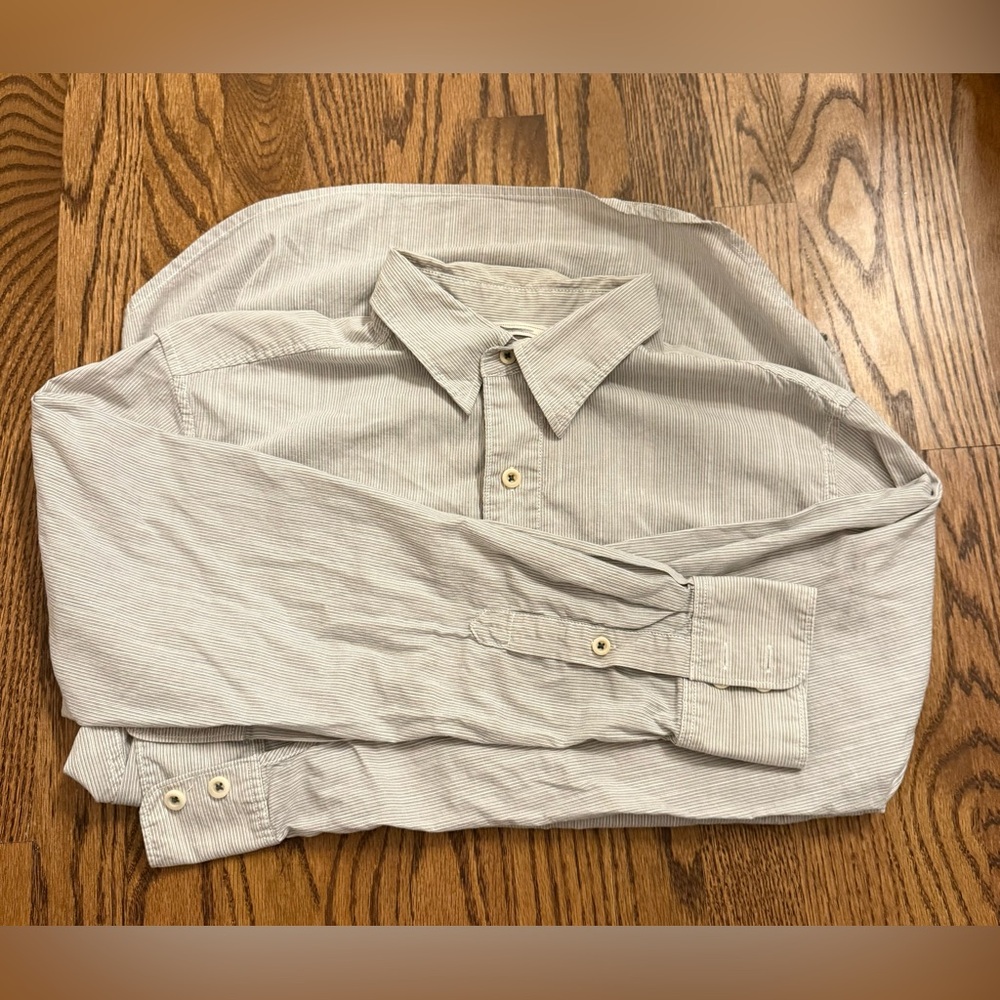Tommy Bahama Men's Subtle Striped Shirt